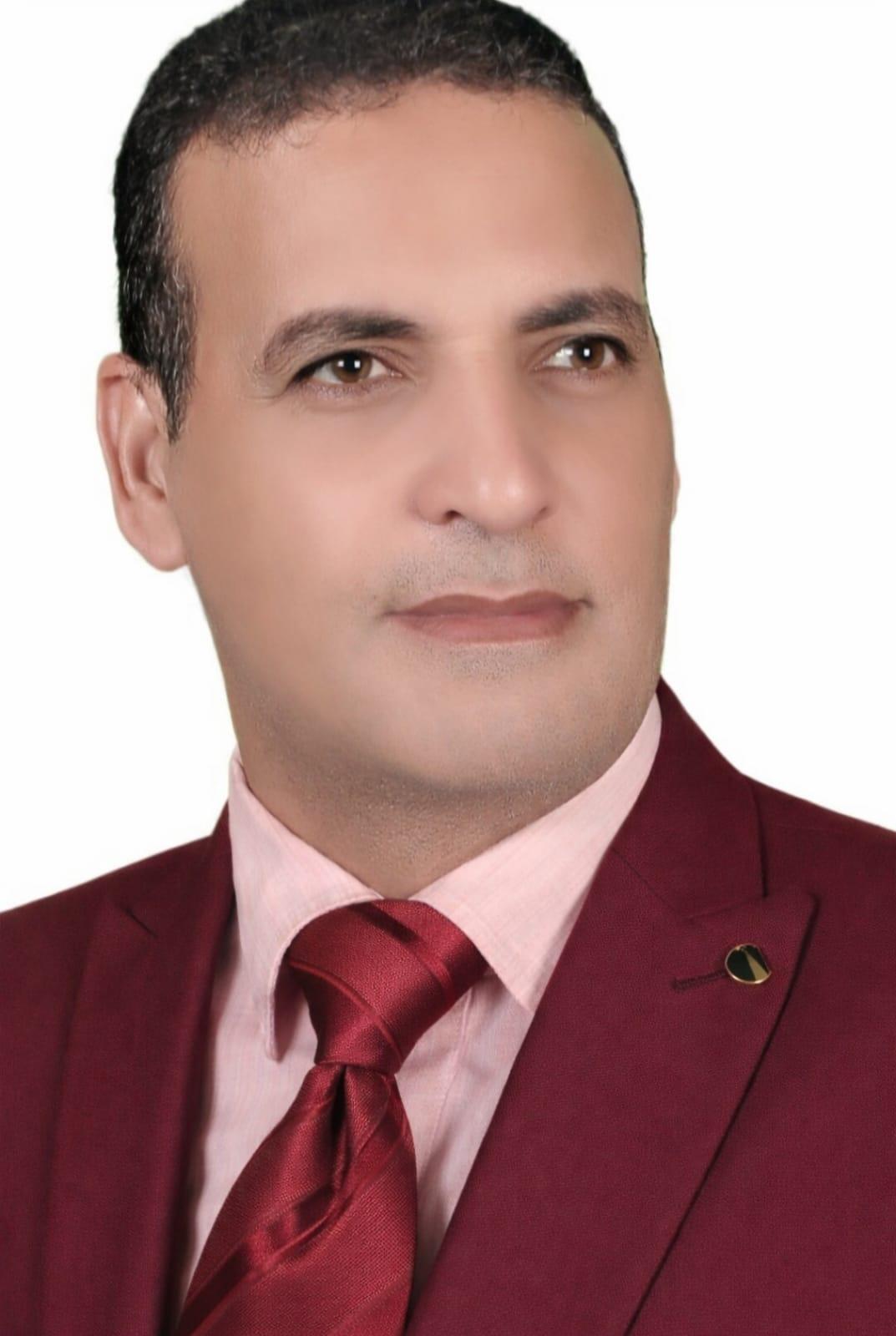 نقيب محامين قلين يهنىء المستشار برهان بدوى بقدوم احمد 